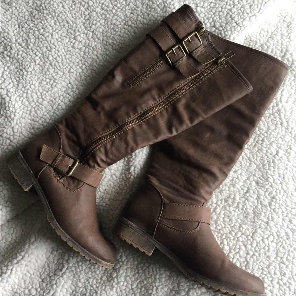 Biker boots